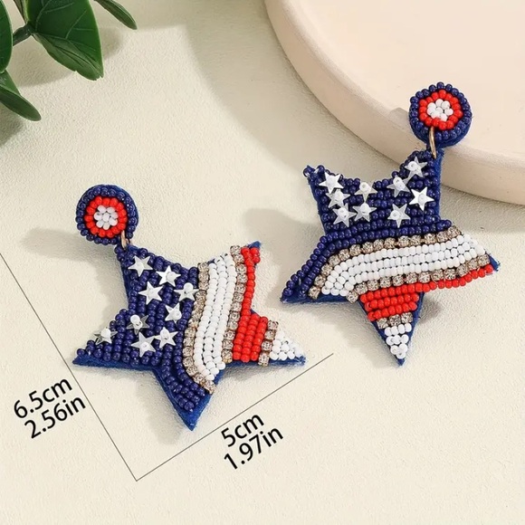 Large blue white red pentagram USA star patriotic beaded dangle earrings July 4 - Picture 2 of 4